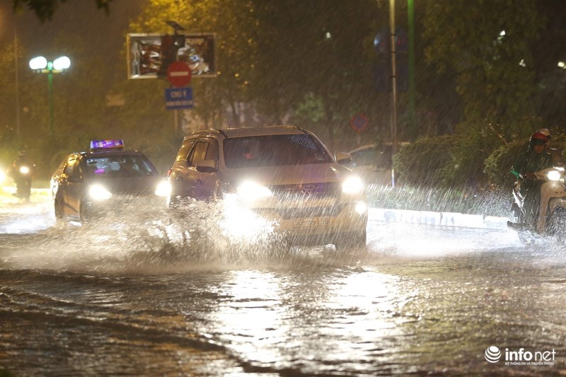 ha noi nhung diem ngap nang do mua lon sau bao so 3