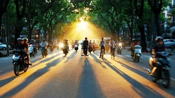 Dự báo thời tiết ngày 15/8: Bắc Bộ giảm nhiệt, miền Trung nắng nóng dai dẳng