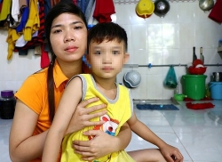 co so giu tre khong phep de quen be trai 7 tuoi trong truong o binh duong bi dinh chi hoat dong