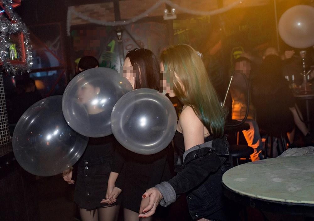 hit vai qua bong cuoi moi ngay co gai phai cap cuu vi ngo doc khi n2o