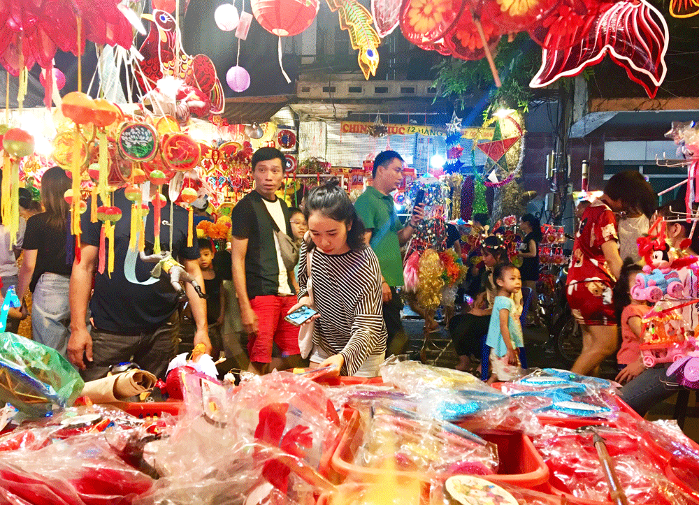 pho hang ma ngap tran mau sac don tet trung thu 2019
