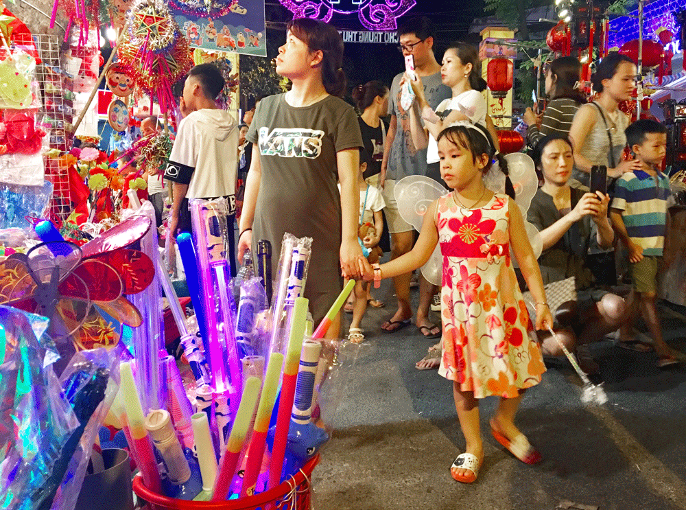 pho hang ma ngap tran mau sac don tet trung thu 2019