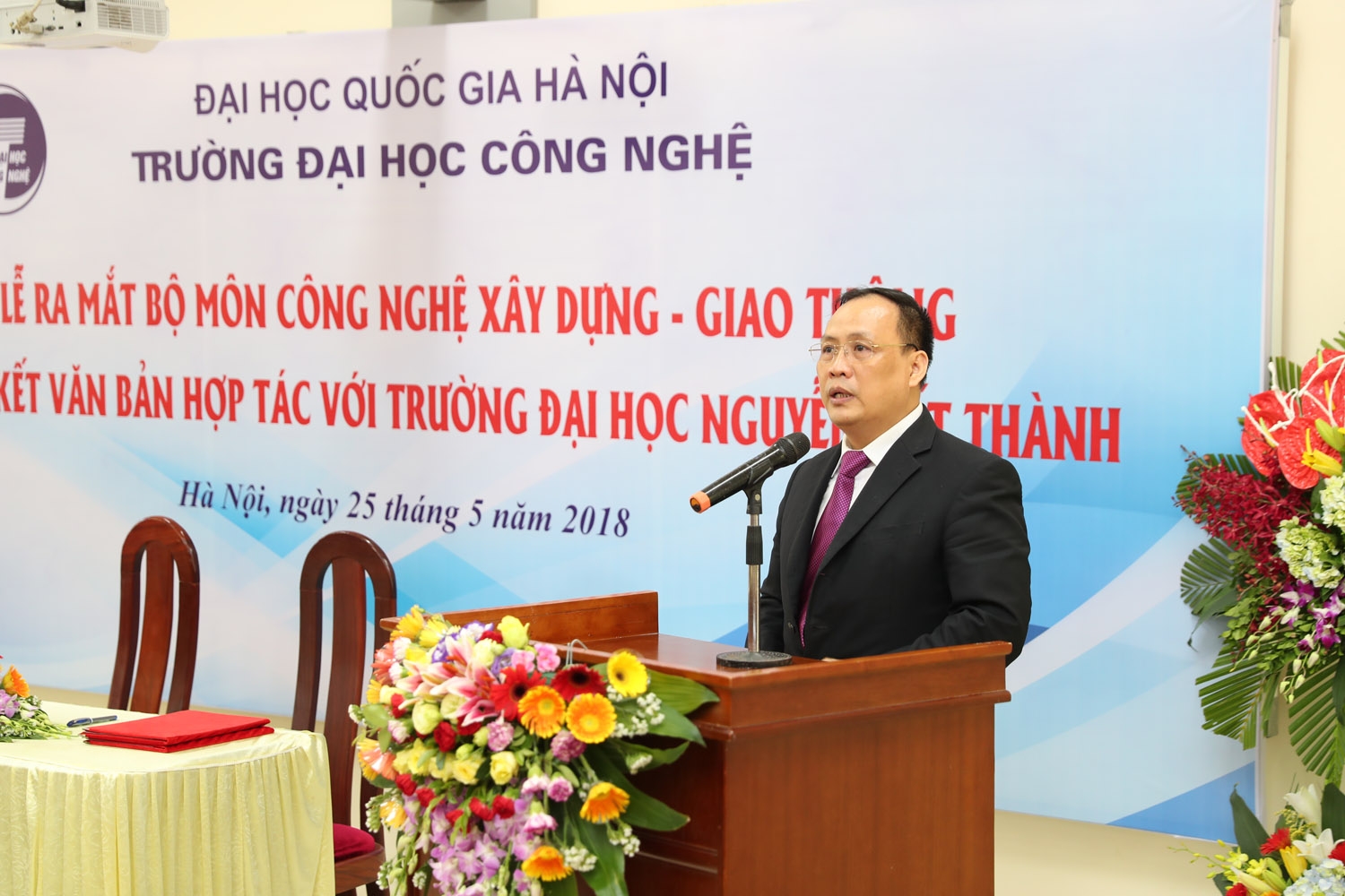 ba nha khoa hoc viet nam lot top 100000 nha khoa hoc hang dau the gioi la ai