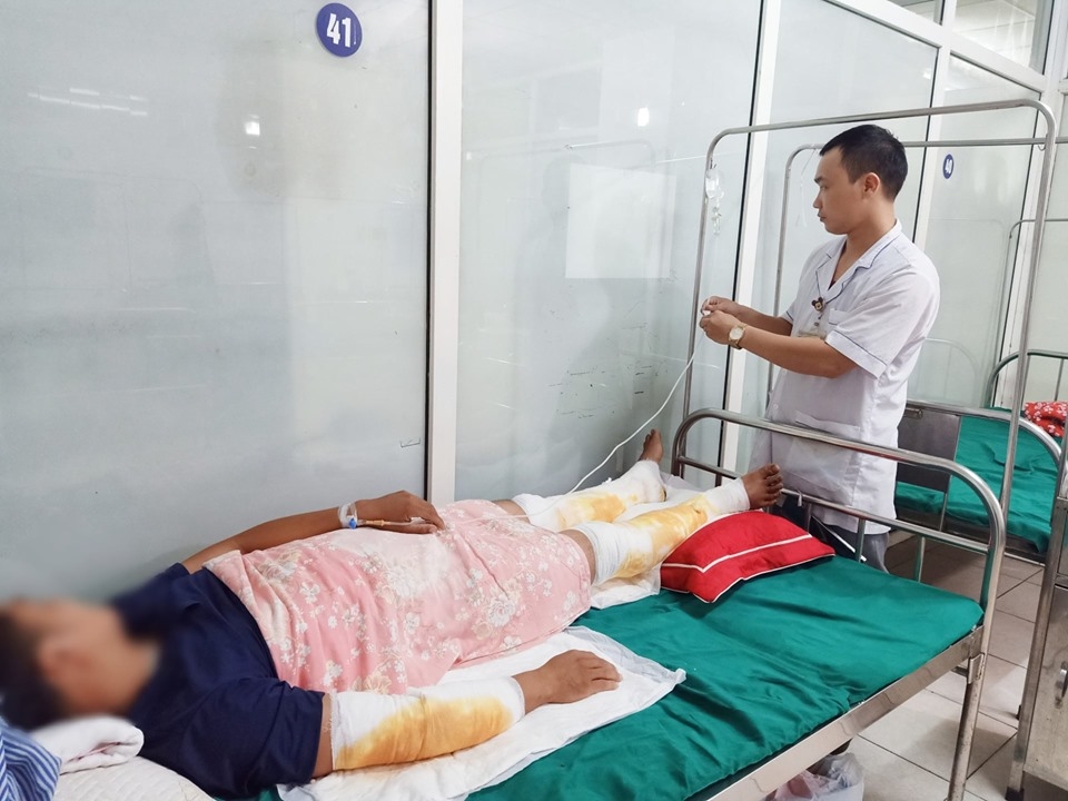 hoai tu chan vi chua bong bang dap thuoc nam