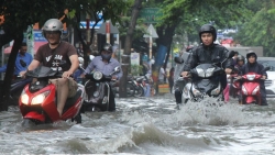Triều cường gây ngập lụt ở TP HCM kéo dài đến khi nào?