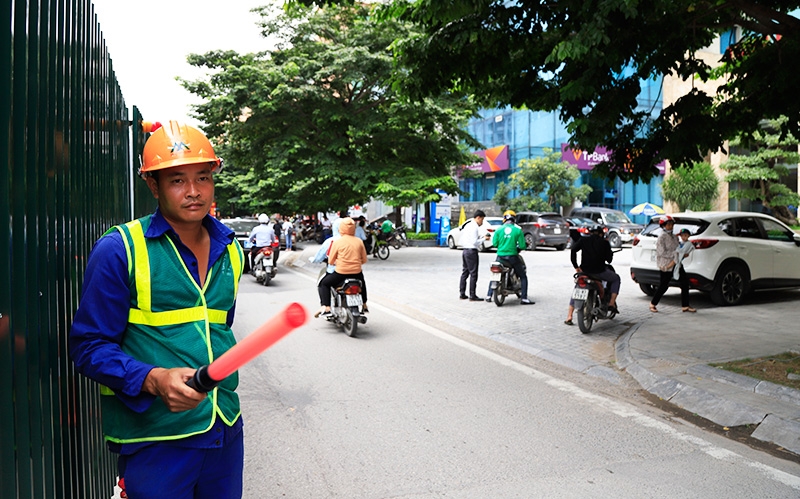 ha noi cam xe nhieu tuyen pho de xay dung duong dua xe f1