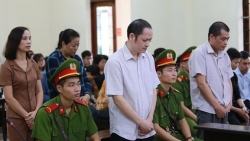 bat nguyen thuong uy cong an dua 1 ty nho nang diem thi thpt quoc gia nam 2018 o son la