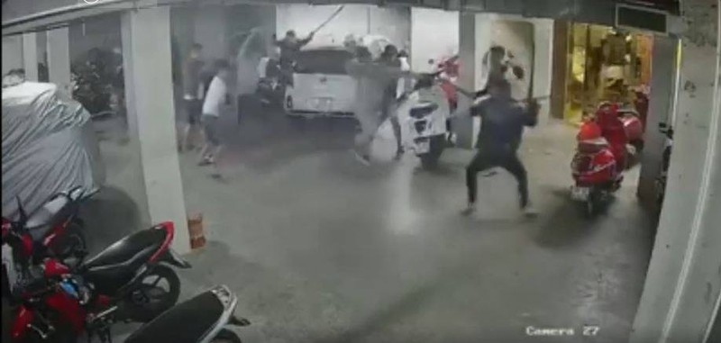 nhom nguoi chem chet quan xa lo ra dau thu