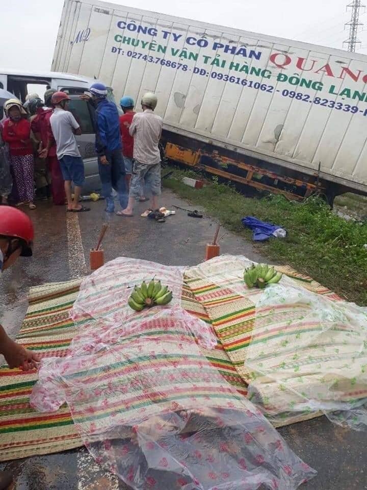 Danh tính 13 nạn nhân vụ tai nạn giữa xe khách và xe container ở Quảng Ngãi danh tinh 13 nan nhan vu tai nan giua xe khach va xe container o quang ngai