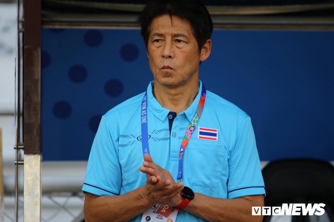 u22 thai lan thua tan nat truoc indonesia hlv nishino do loi cho mat san