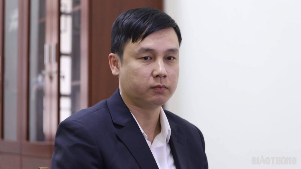 Hòa Bình: Đình chỉ công tác Chánh văn phòng TAND huyện trốn truy nã 26 năm hoa binh dinh chi cong tac chanh van phong tand huyen tron truy na 26 nam