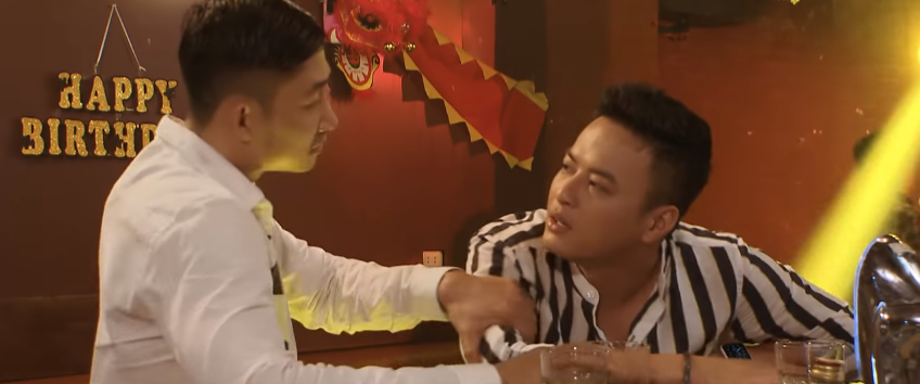 hoa hong tren nguc trai tap 36 khang danh ghen voi bao vi san