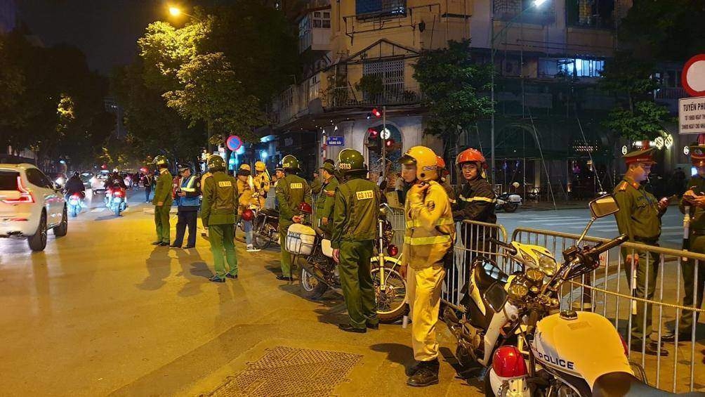 ha noi 3000 canh sat chong dua xe sau chung ket u22 viet nam indonesia