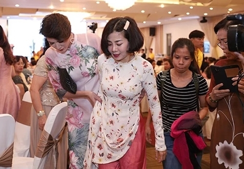Mai Phương đầy nghị lực trong những ngày tháng cuối đời mai phuong day nghi luc trong nhung ngay thang cuoi doi