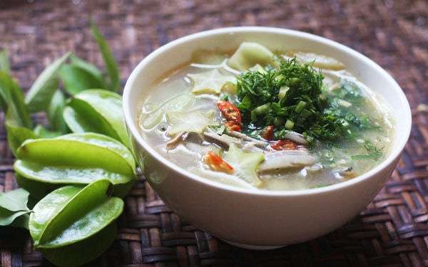 6 mon canh chua dua com de lam tai nha
