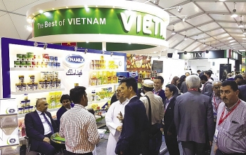 Bất chấp dịch covid-19, doanh thu bán lẻ hàng hóa và dịch vụ tiêu dùng tăng 5,49%
