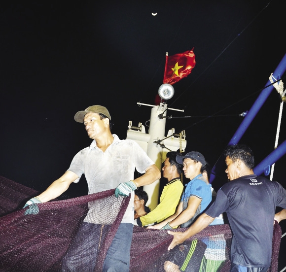 Khoảnh khắc giữa biển khơi