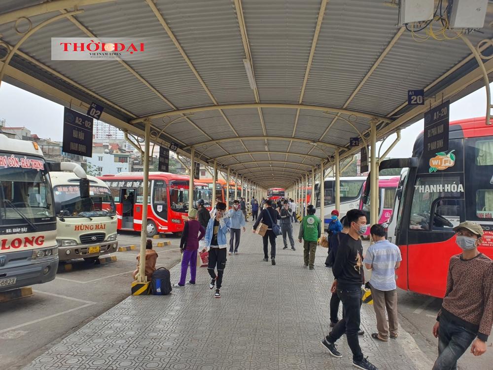 Hà Nội: Xe khách không chở quá 20 hành khách, bến xe vắng người về ăn Tết