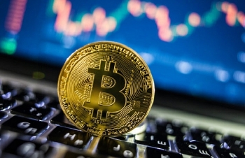 Bitcoin xác lập kỷ lục mới vượt mức giá 60.000 USD
