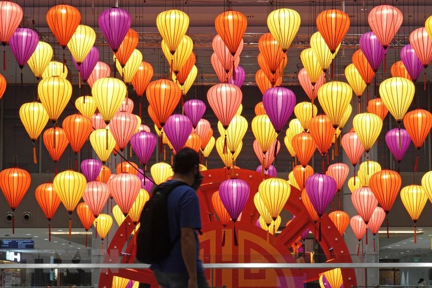 Người dân Châu Á đón Tết Tân Sửu 2021 trong trầm lắng vì dịch COVID-19