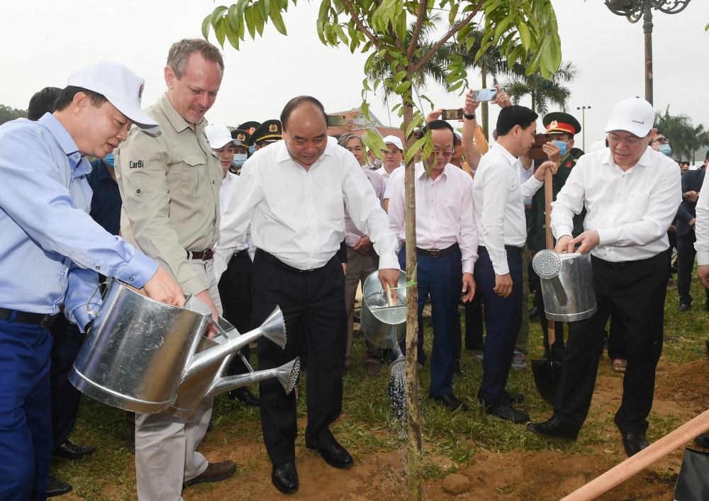 Chùm ảnh: Thủ tướng dự Lễ hưởng ứng chương trình trồng 1 tỷ cây xanh