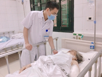Cụ bà 87 tuổi nguy kịch sau khi bị chó Bully nặng khoảng 30kg tấn công