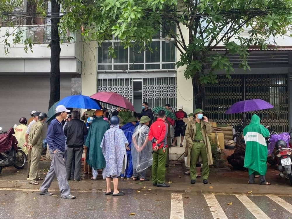Điều tra nguyên nhân tử vong của đôi vợ chồng trong căn nhà khoá trái cửa