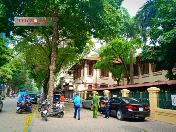 lap lai trat tu tai cac diem trong xe quanh ho guom