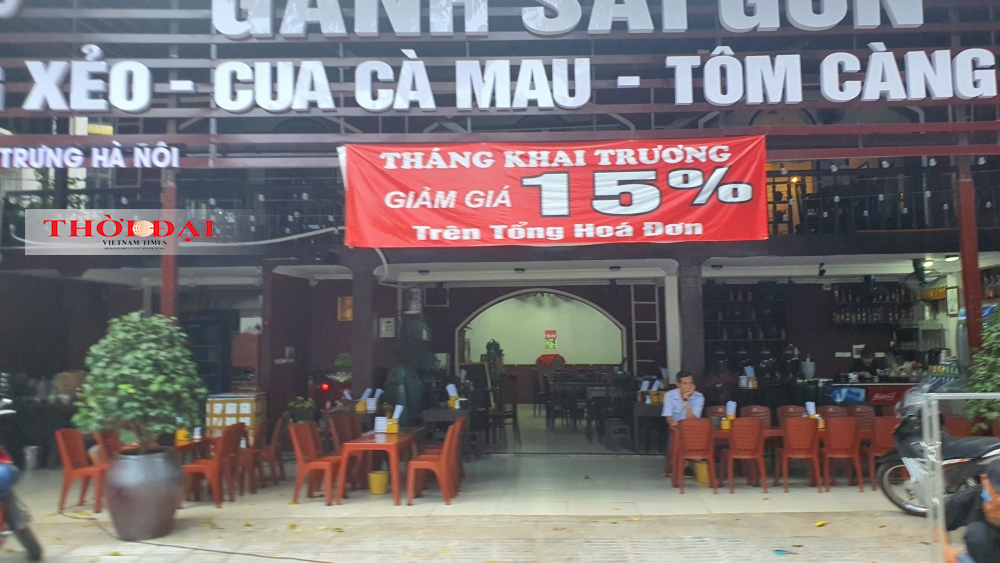 Nhiều khách vẫn 
