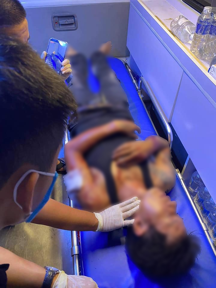 Thêm một vụ tài xế xe Ben nhất quyết không nhường đường cho xe cứu thương vượt