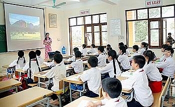 Đẩy mạnh khuyến học, khuyến tài, xây dựng xã hội học tập