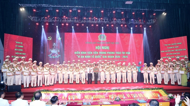 cong an thanh pho ha noi phat dong phong trao thi dua vi an ninh to quoc giai doan 2020 2025