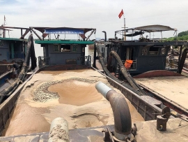 'Cát tặc' sông Hồng sa lưới