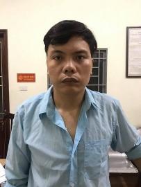 Hà Nội: Bắt quả tang 2 đối tượng móc túi trên xe buýt