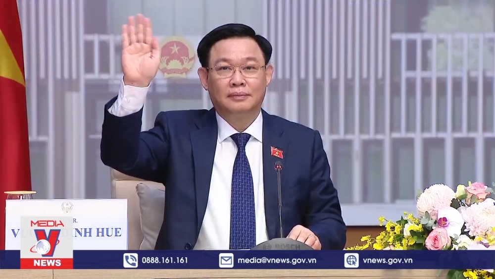 Chủ tịch Quốc hội Vương Đình Huệ hội đàm với Chủ tịch Nhân đại Trung Quốc