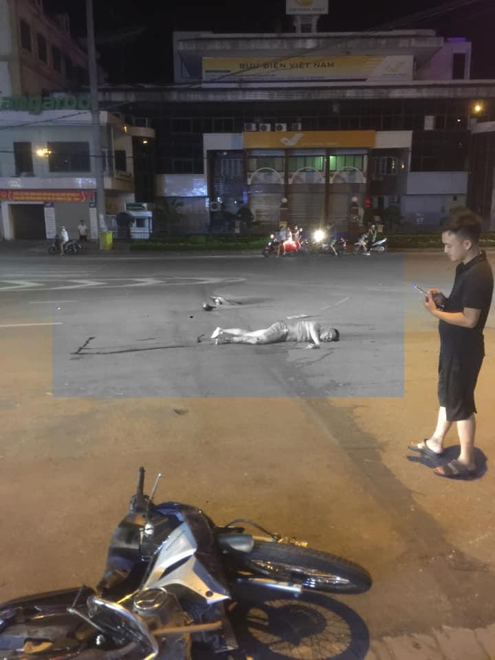 Tài xế xe hơi nhanh chóng rời khỏi hiện trường sau khi gây tai nạn