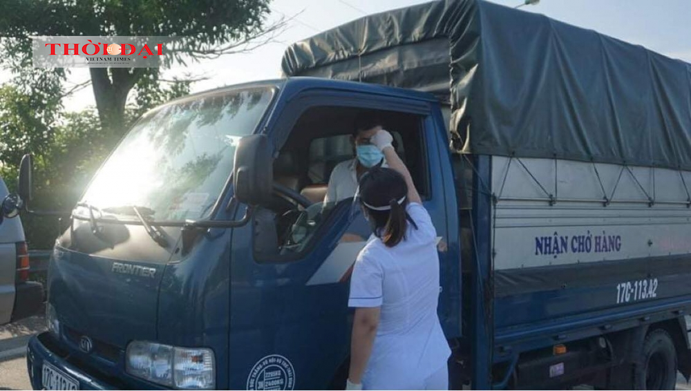 Sáng đầu tiên tại chốt kiểm soát phòng chống dịch tại cửa ngõ Thủ đô