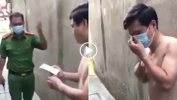 Thanh niên hút thuốc lá ở đầu ngõ trong thời gian giãn cách và cái kết "đắng"