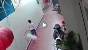 cau be thoat nan trong gang tac khi cuc be tong roi