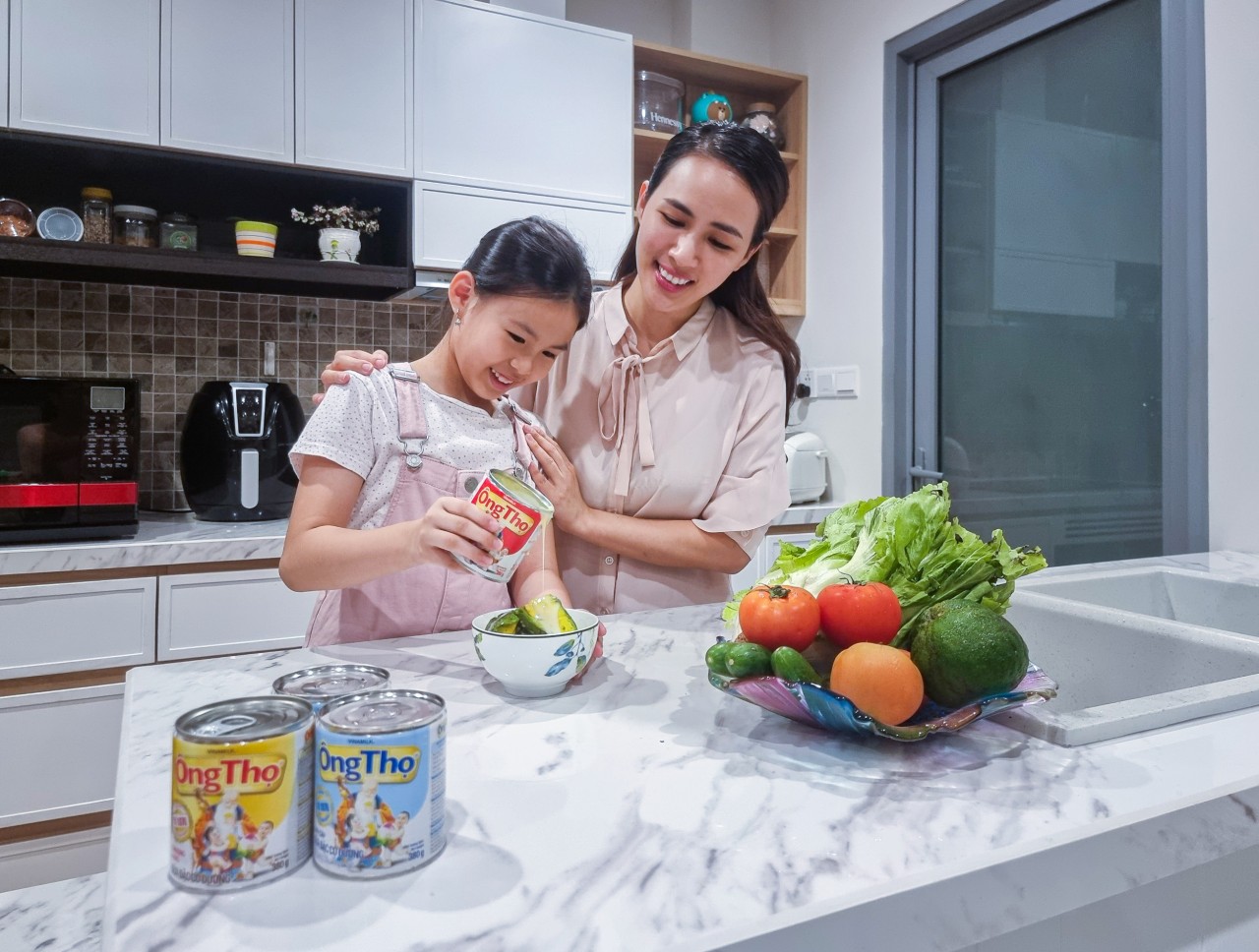 Người tiêu dùng bất ngờ khi “rinh” vàng từ chương trình “Uống sữa Ông Thọ, trúng vàng”