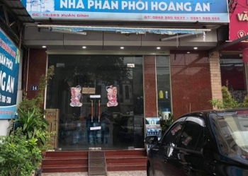 Người cha đánh con gái 6 tuổi tử vong bị khởi tố về tội 