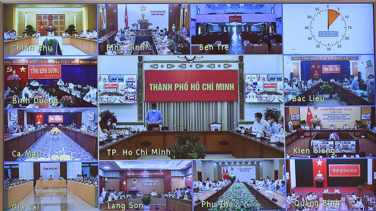 Thủ tướng phê bình nghiêm khắc những nơi chậm trễ, đốc thúc giải ngân khoản vốn 250 nghìn tỷ đồng