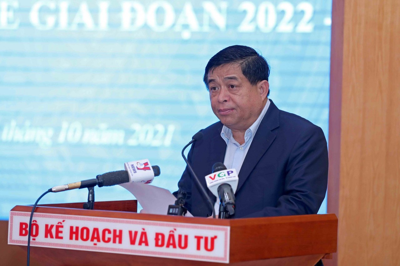 Phục hồi và phát triển gắn với nâng cao năng lực nội tại và tính tự chủ của nền kinh tế