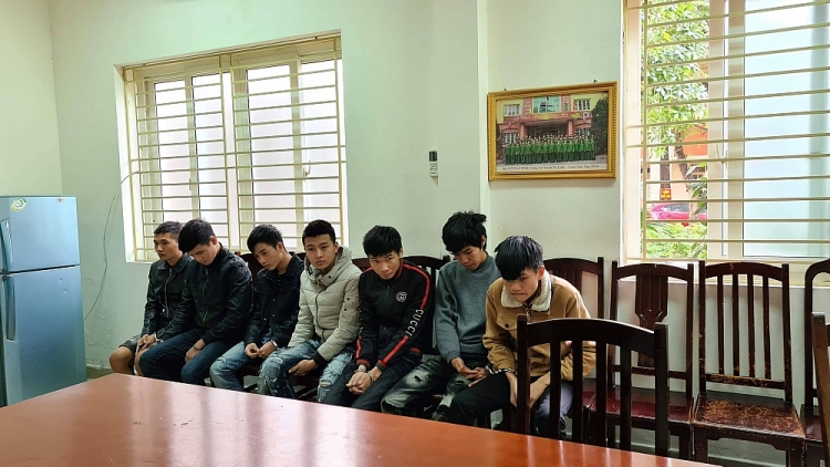 Triệt phá ổ nhóm lừa tiền của gần 4.000 người qua mạng xã hội