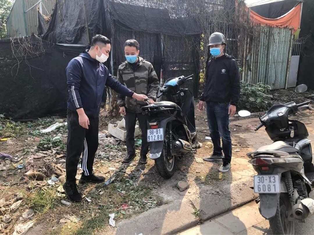 Truy đuổi 2 tên trộm xe SH, chiến sĩ công an bị chém bằng dao bầu