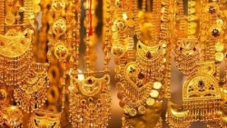 gia vang hom nay 51 cang thang my iran day gia vang tang vot