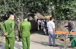 ba nguoi trong mot gia dinh tu vong sau khi va cham voi xe dau keo