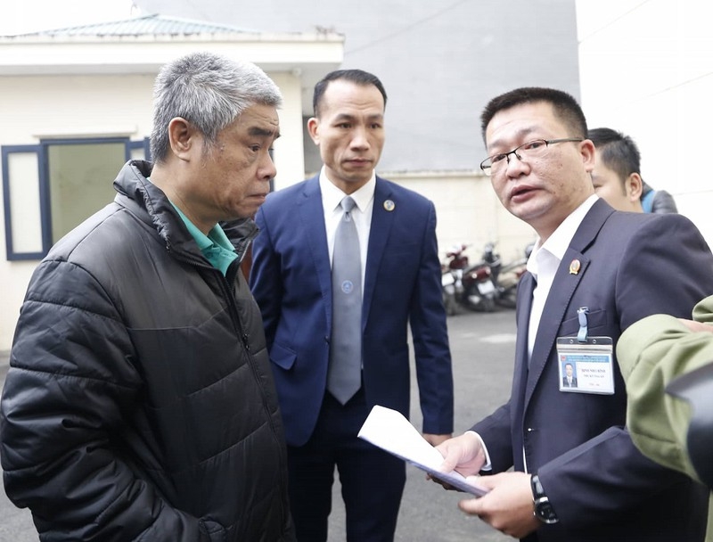 be trai tu vong tai truong gateway nhung hinh anh dau tien phien xu so tham