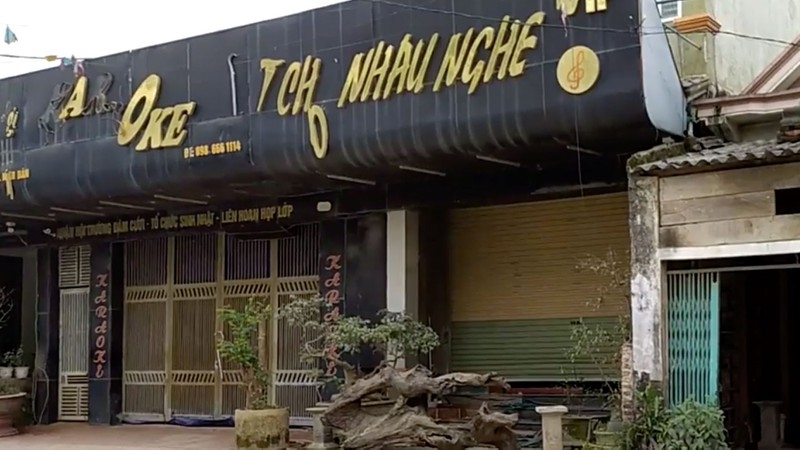 hang tram canh sat pha cua quan karaoke bat soi bac khung o nghe an