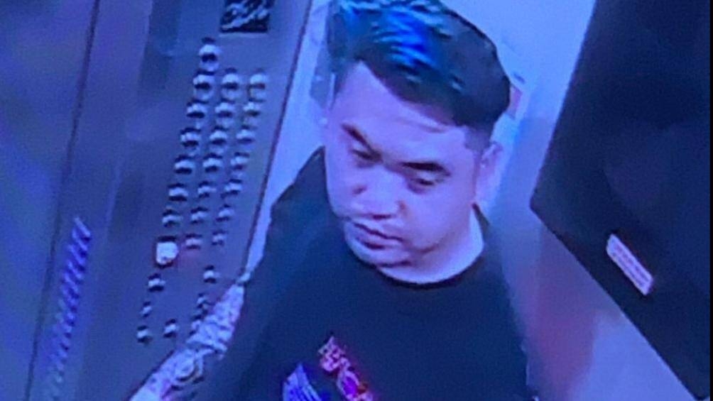 truoc khi tong nu tiep vien hang khong trong thuong xe mercedes chay 95kmh